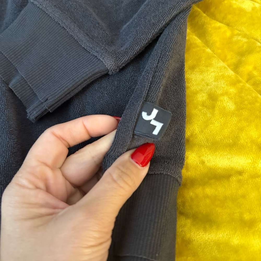 Joylab sweatshirt - Picture 5 of 6
